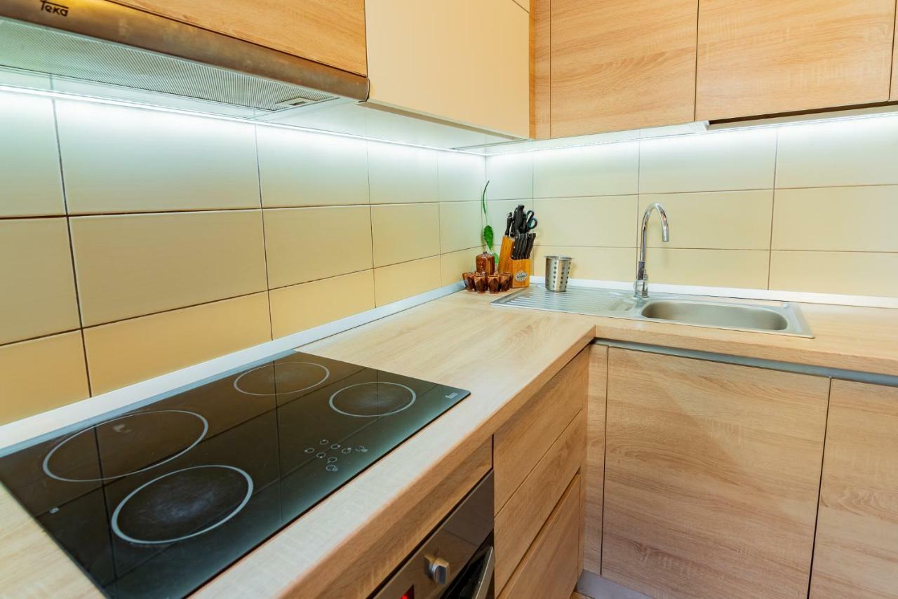 Bed&Wine In The Center Of Oradea Apartment Luaran gambar
